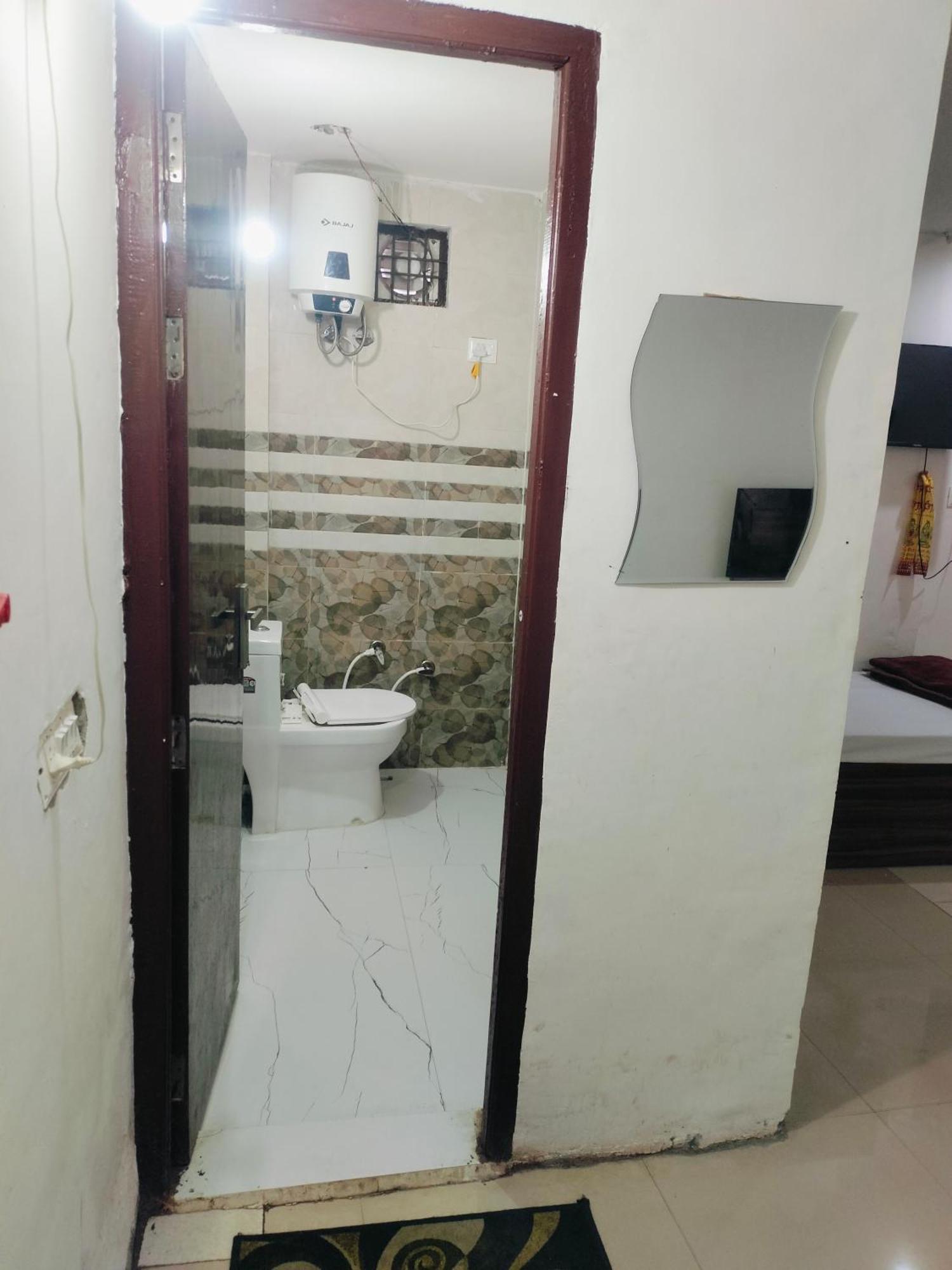 Amit Guest Innn Vrindavan Exterior photo